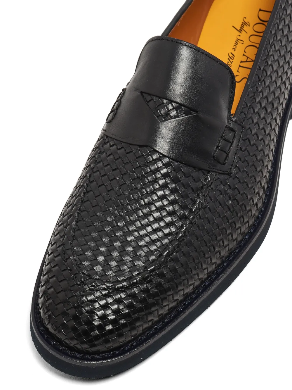 Doucal's woven-texture loafers Zwart
