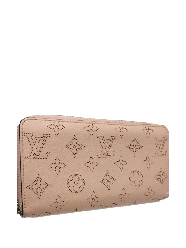 Louis Vuitton Pre-Owned 2018 Monogram Mahina Zippy Wallet Long