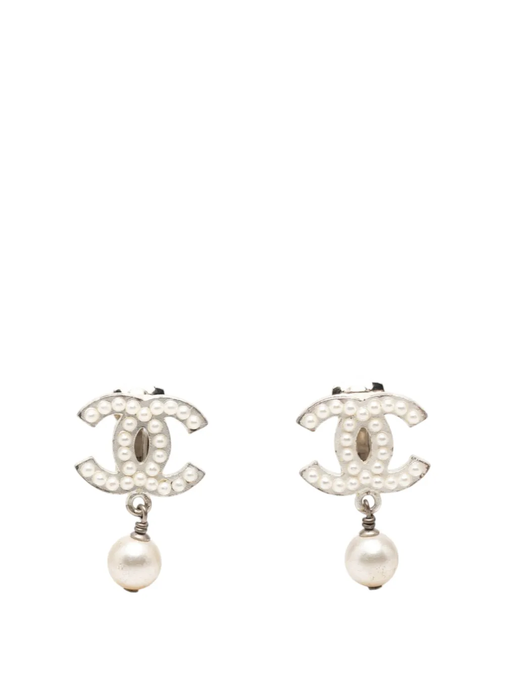 CHANEL Pre-Owned 2003 CC Brass Faux Pearl Swing Clip On Earrings costume earrings - Bianco