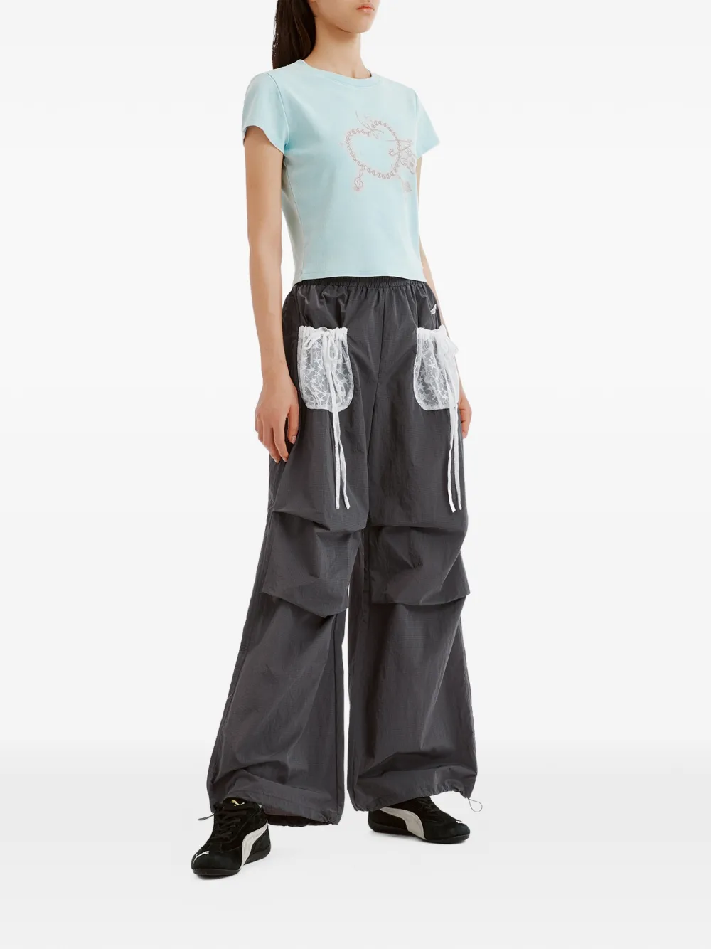 Mini Cream Broek met wijde pijpen en kanten zak Grijs