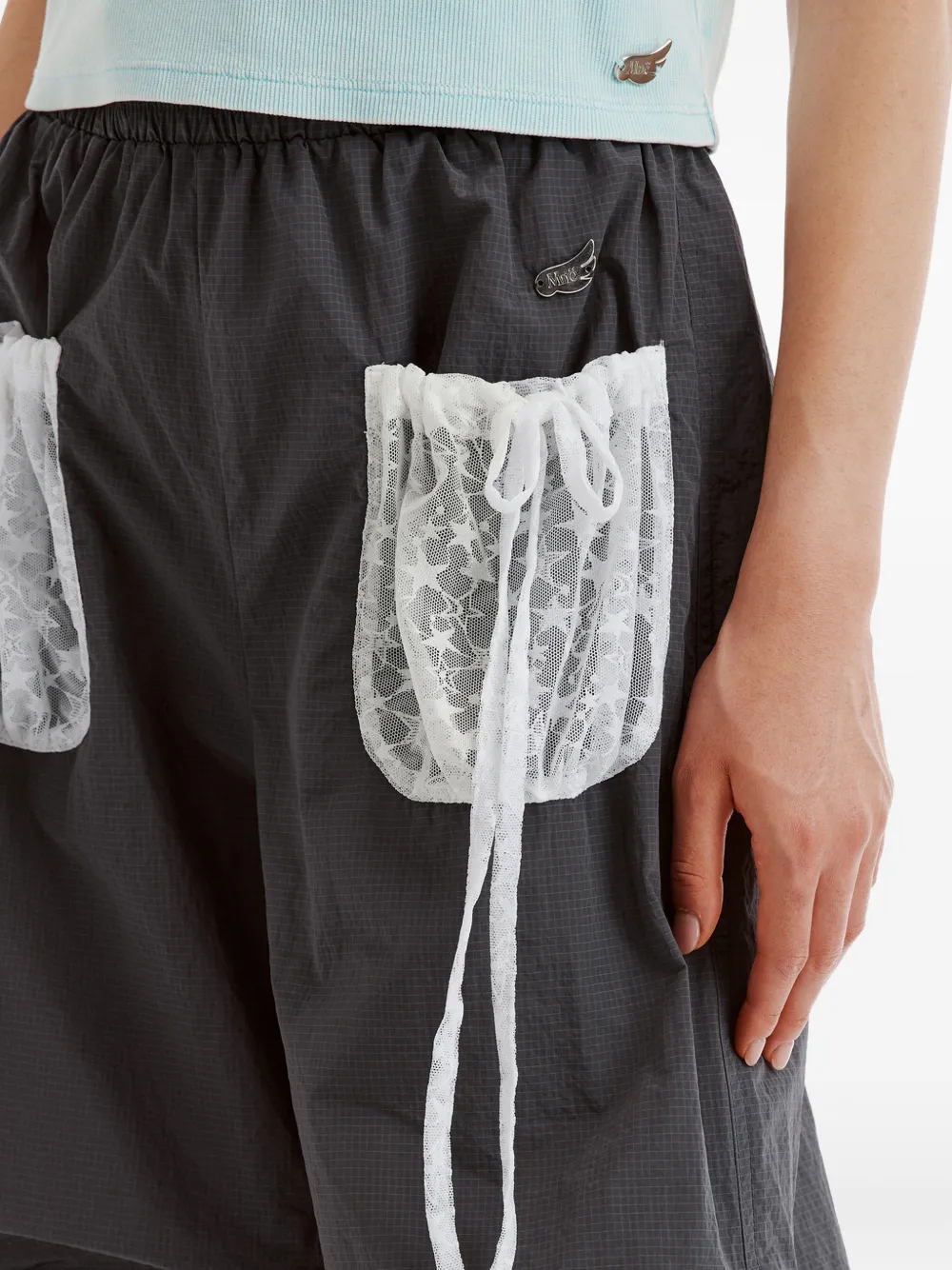 Mini Cream Broek met wijde pijpen en kanten zak Grijs