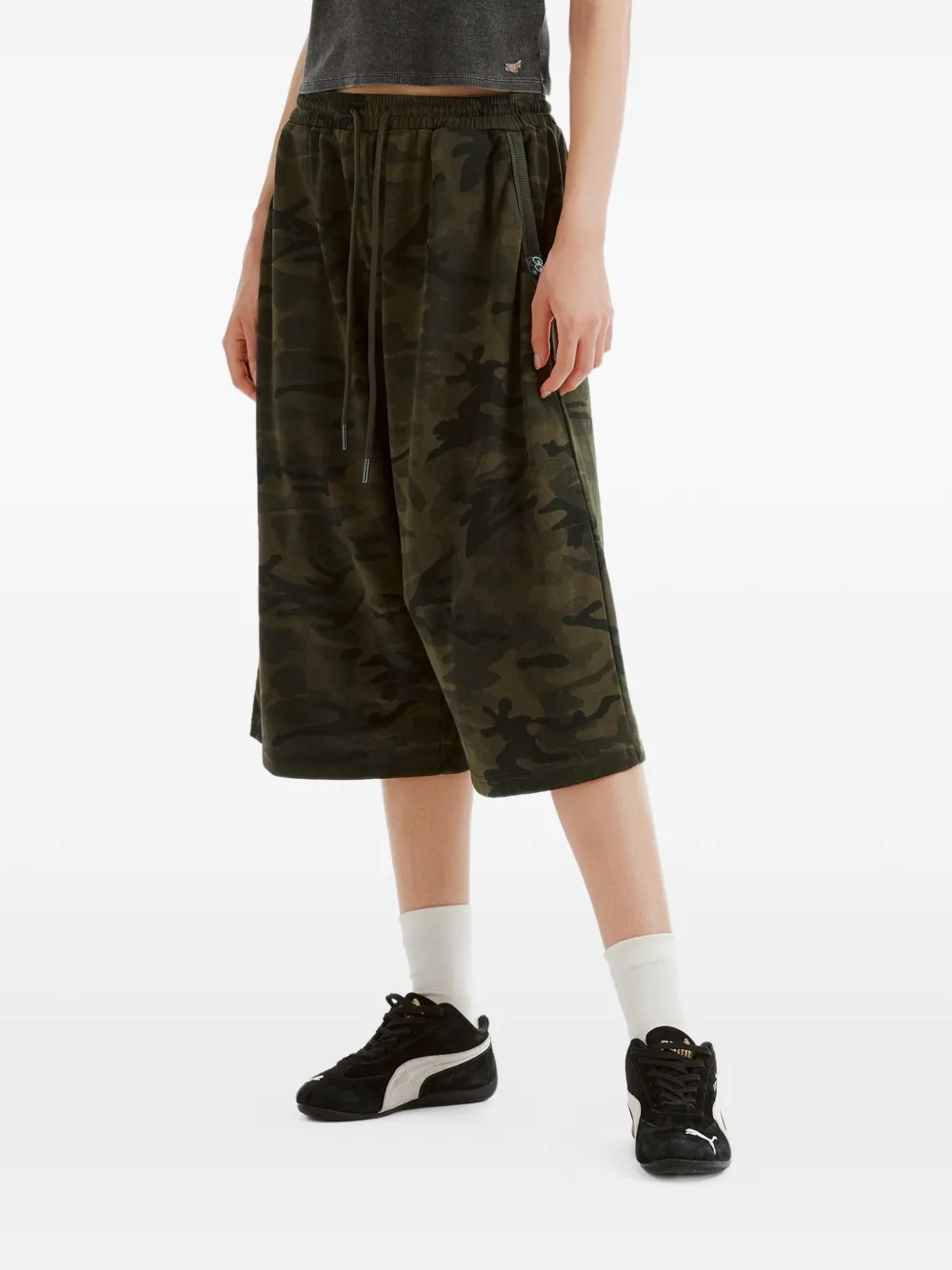 Mini Cream Shorts met camouflageprint Groen