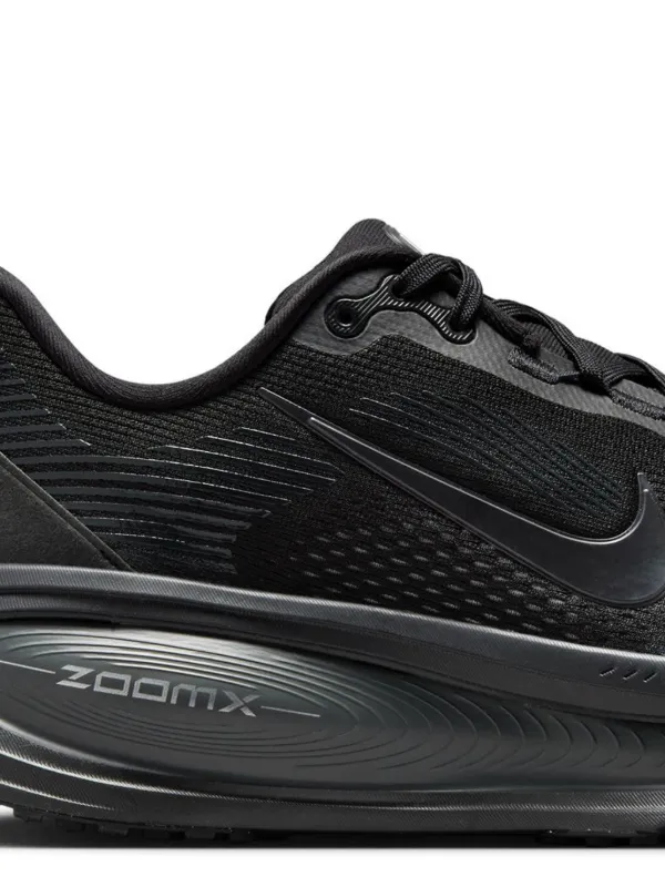 Nike Vomero 18 スニーカー | ブラック | FARFETCH JP