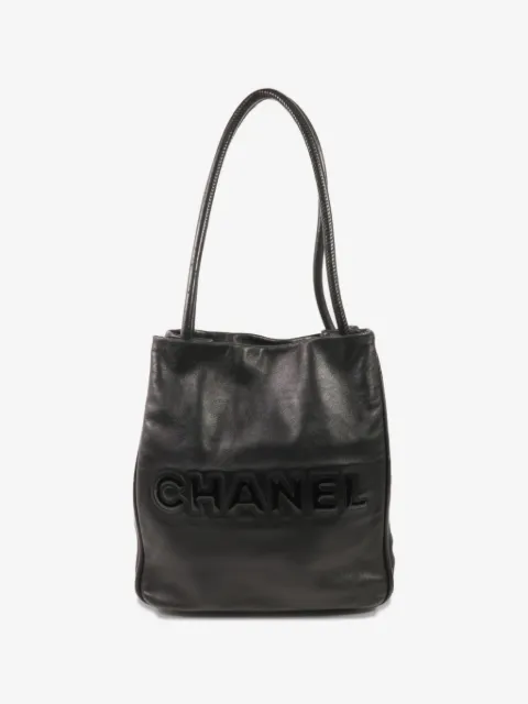 CHANEL Pre-Owned embossed-logo shoulder bag