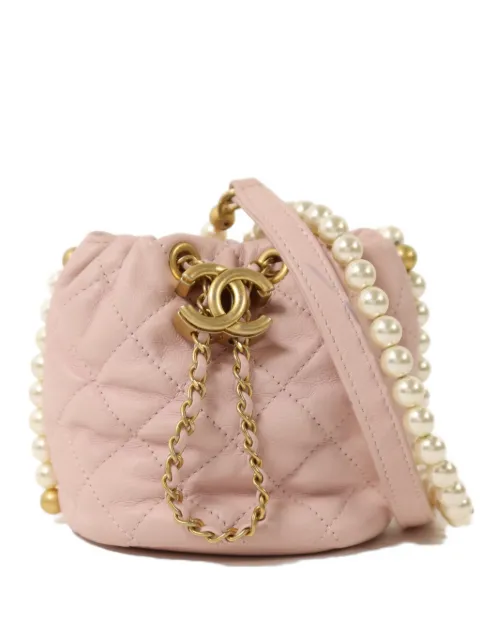 CHANEL Pre-Owned CC pearl bucket bag