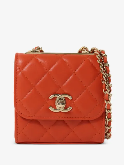 CHANEL Pre-Owned bolsa de hombro con capitonado de rombos y logo CC
