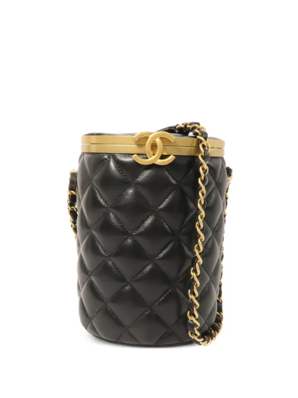 Chanel Pre-owned Quilted-pattern CC Vanity Bag in Black
