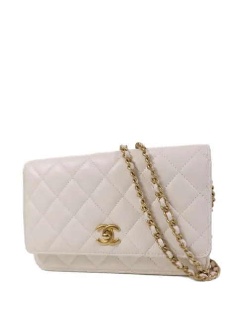CHANEL Pre-Owned CC turn-lock shoulder bag