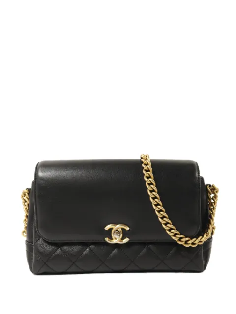 CHANEL Pre-Owned CC turn-lock shoulder bag