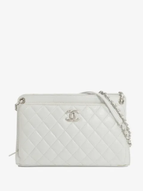 CHANEL Pre-Owned bolsa de hombro capitonada con logo CC