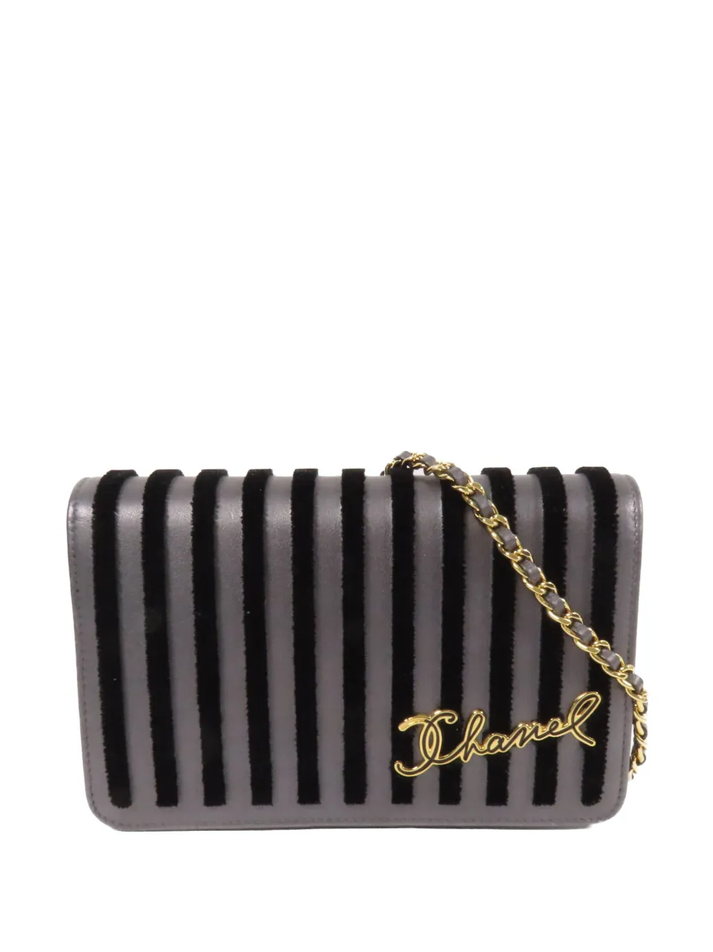 CHANEL Pre-Owned velvet-detail shoulder bag - Grey