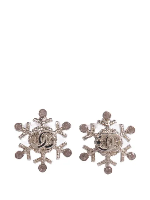 CHANEL Pre-Owned CC snowflake earrings