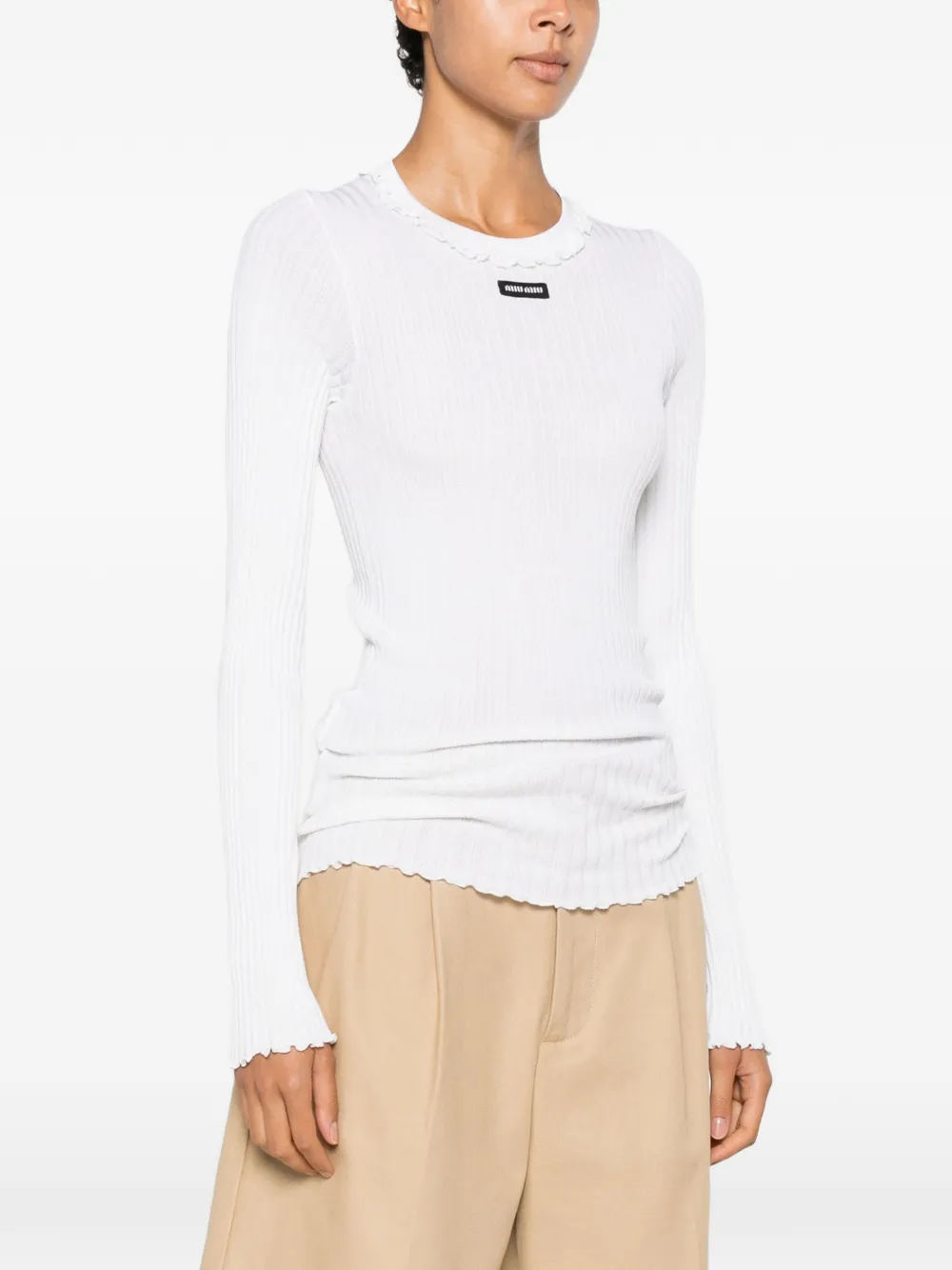 Miu Ribgebreid zijden T-shirt met ruches Beige