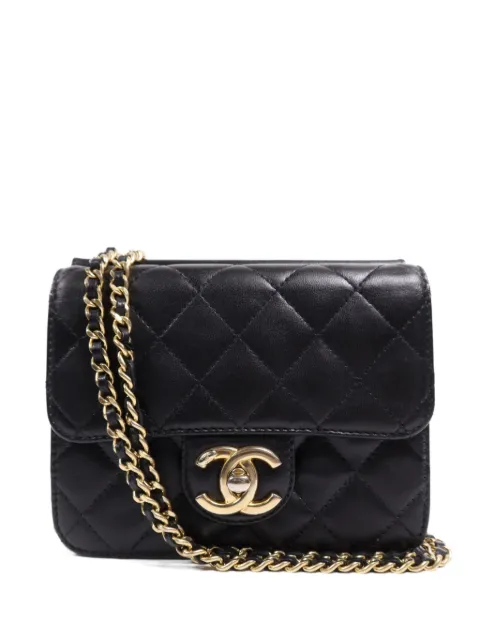 CHANEL Pre-Owned CC turn-lock shoulder bag