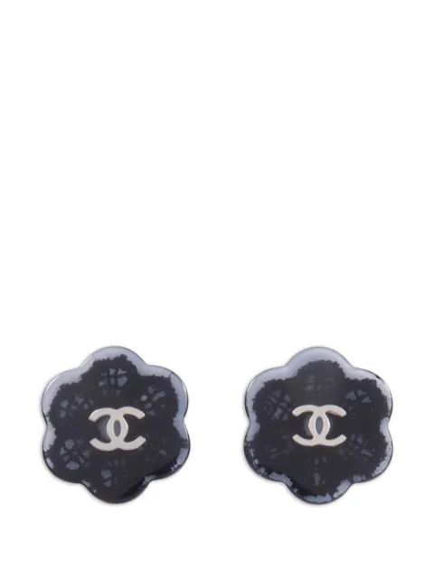 CHANEL Pre-Owned CC flower earrings