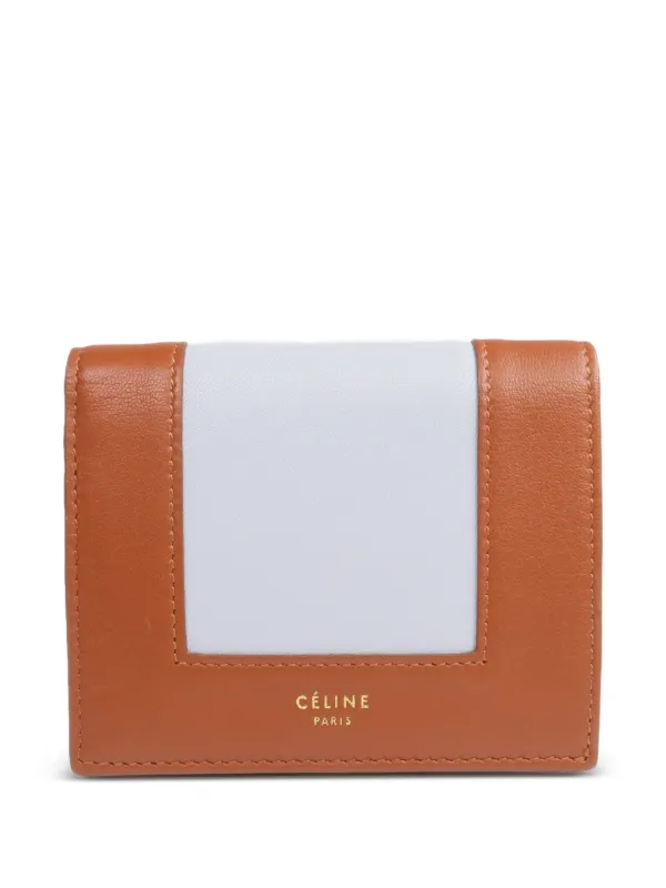 Celine Pre-owned Leather Wallet in Brown