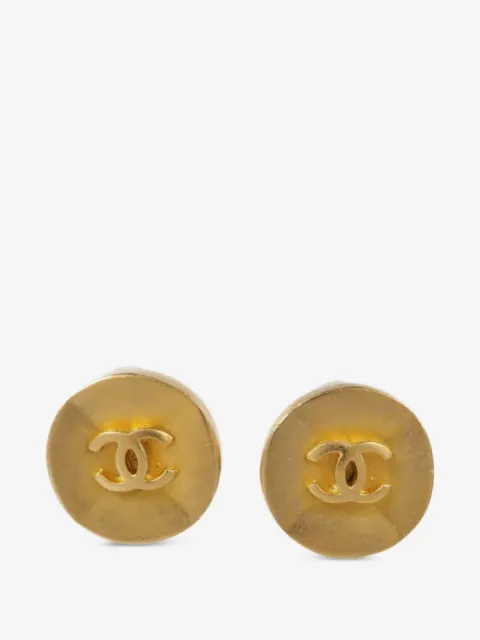 CHANEL Pre-Owned aretes de clip con logo CC