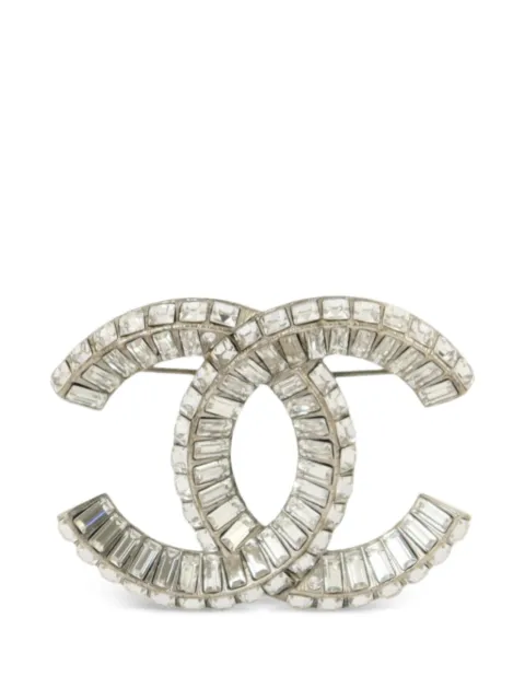 CHANEL Pre-Owned CC crystal brooch