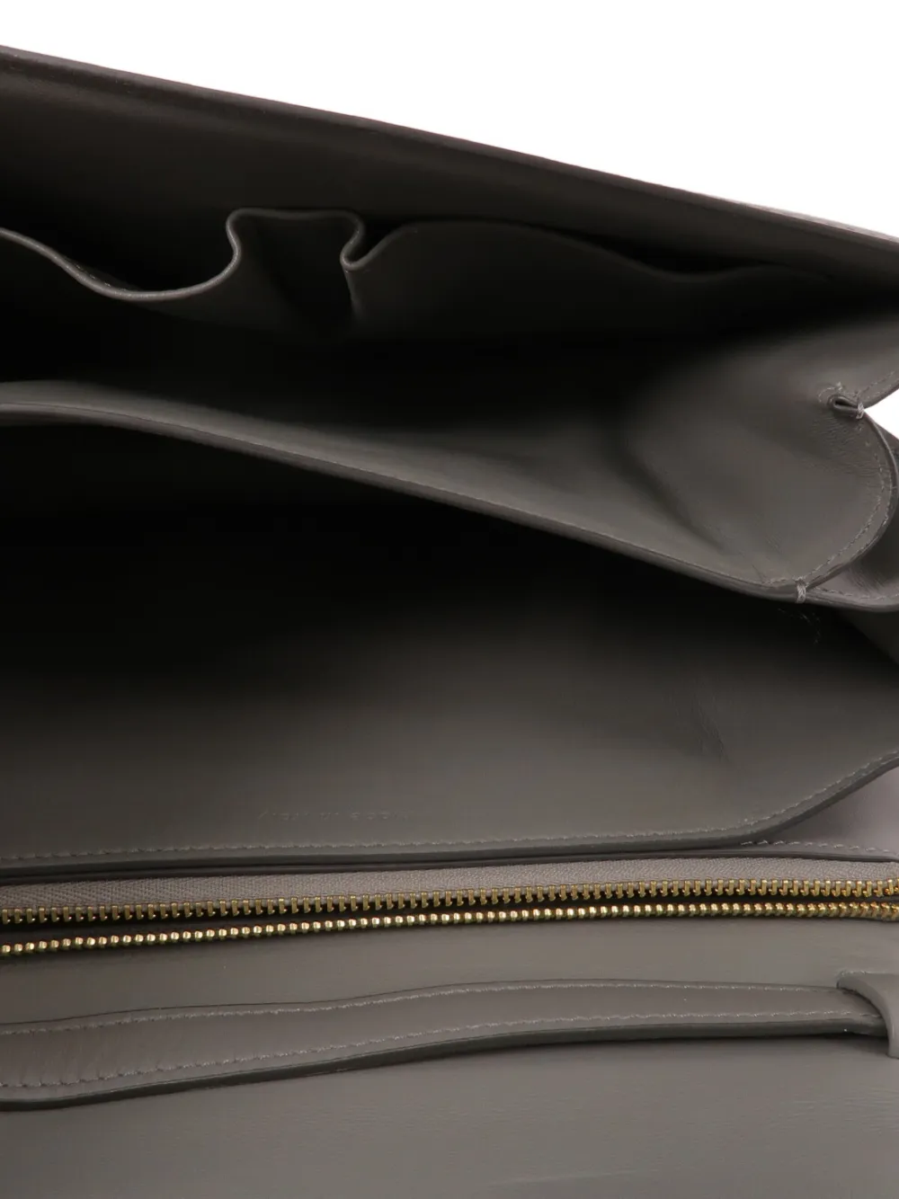 Celine Pre-owned Classic Box Leather Shoulder Bag in Grey, view 5