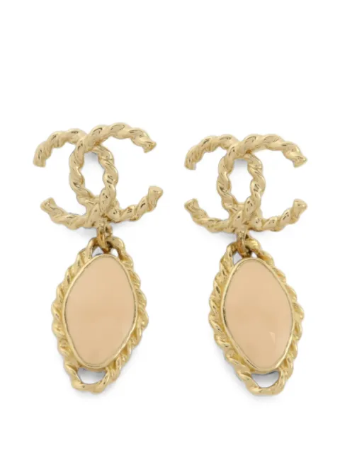 CHANEL Pre-Owned aretes con efecto de cuerda y logo CC