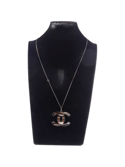 CHANEL Pre-Owned CC resin necklace