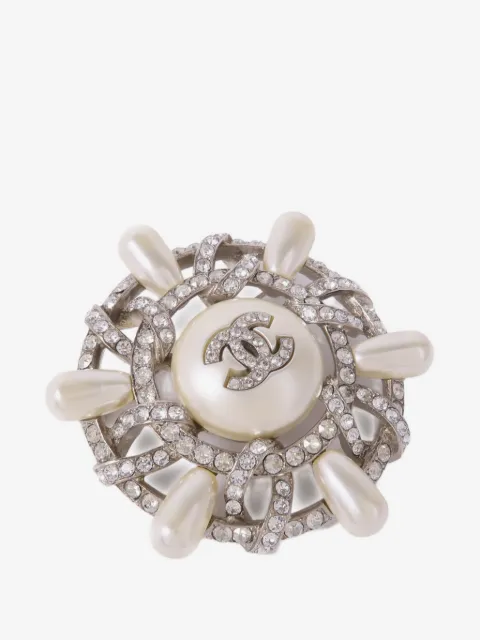 CHANEL Pre-Owned CC faux-pearl brooch