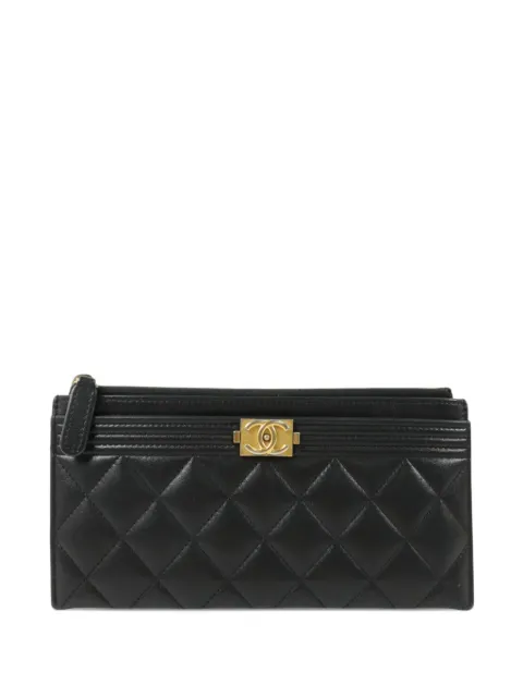 CHANEL Pre-Owned Boy Chanel quilted wallet