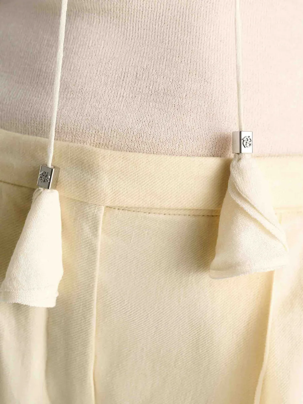 Dorothee Schumacher Refined Essentials top met ruches en kwastje Wit