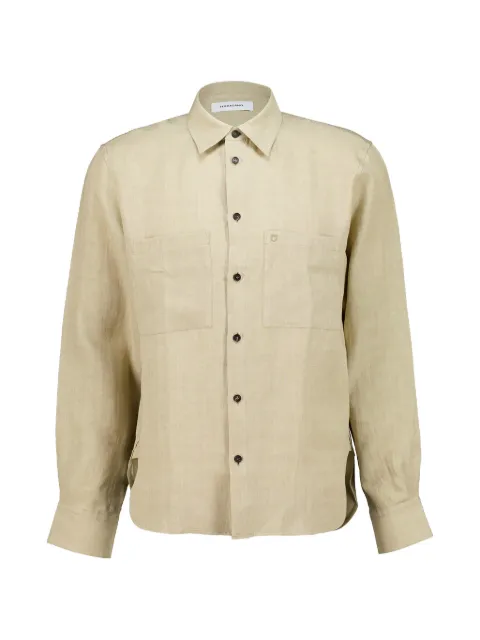 Ferragamo camisa con botones y bolsillo de parche