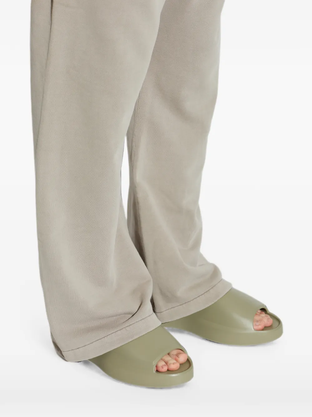 FEAR OF GOD ESSENTIALS Los Feliz slides Groen