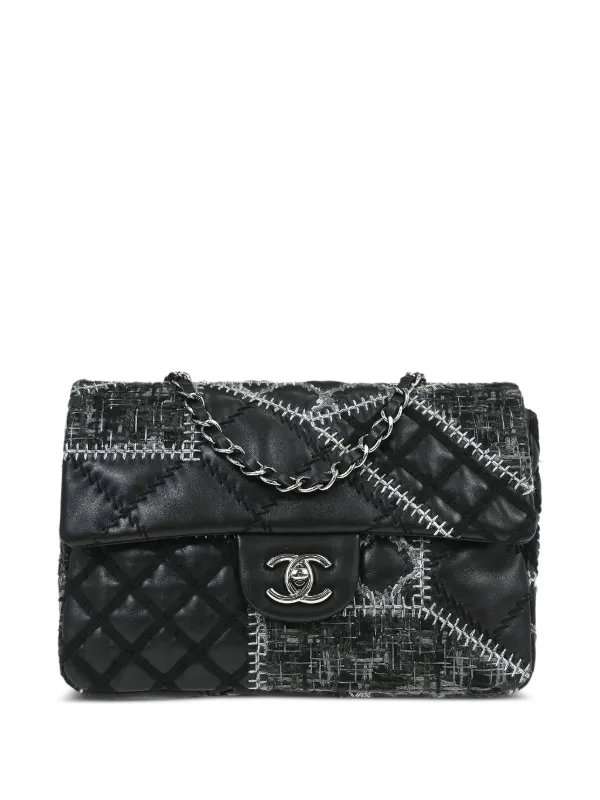 Chanel Pre-owned 2011 Patchwork Stitch Shoulder Bag in Black