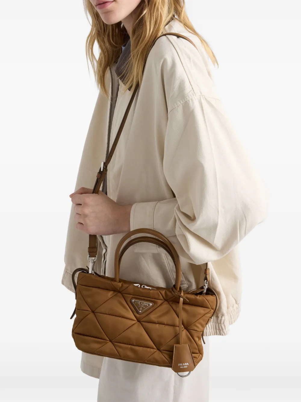 Prada Medium Re-Nylon gewatteerde shopper Bruin