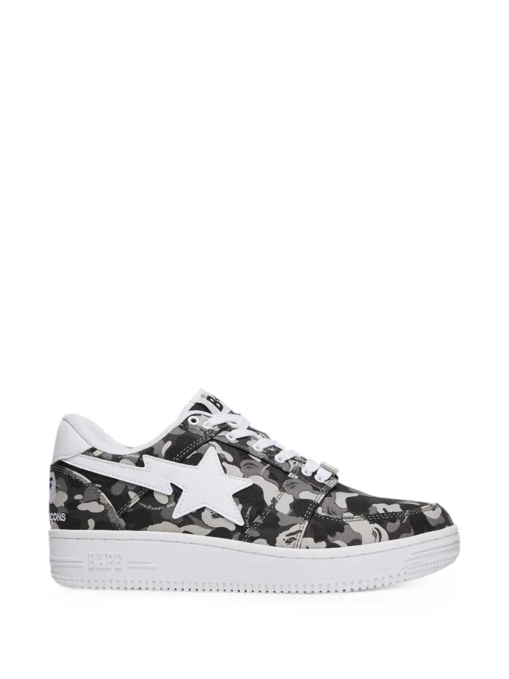A BATHING APE® x Comme des Garçons camouflage-print sneakers - Grigio