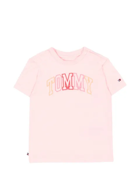 Tommy Hilfiger Junior playera con logo estampado y botones en el hombro