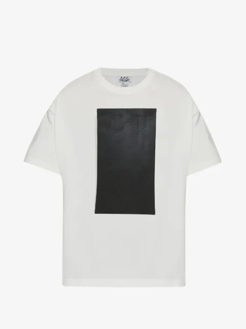A.P.C. playera con estampado geométrico en colaboración con FRGMT