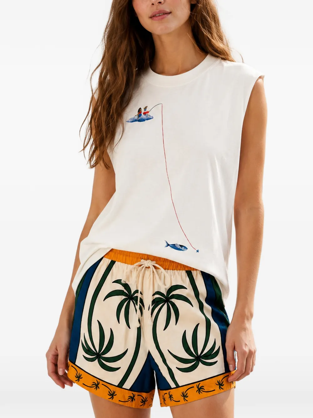 FARM Rio Shorts met trekkoord en tropische print Beige