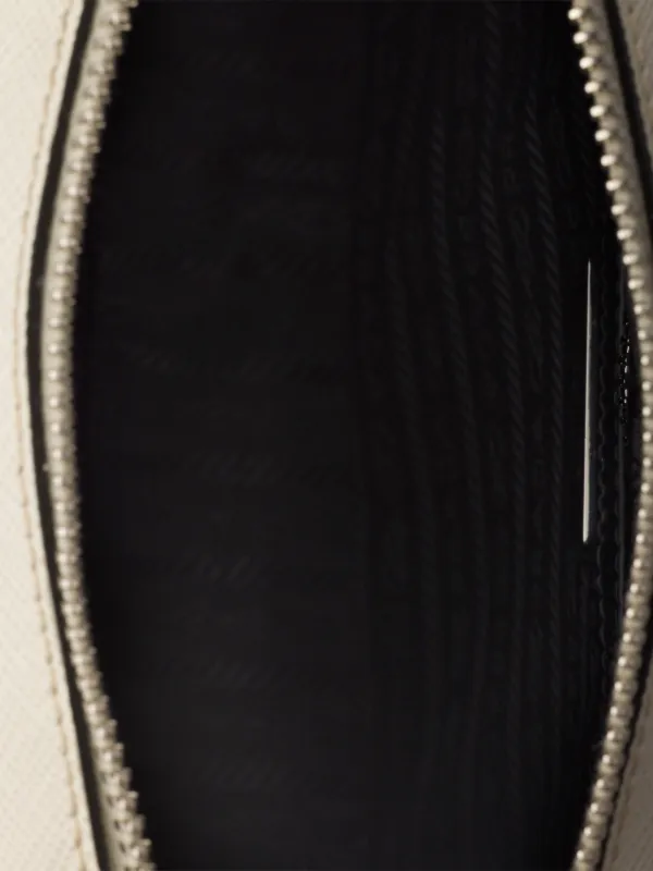 Prada サフィアーノレザー ショルダーバッグ | ニュートラル | FARFETCH JP
