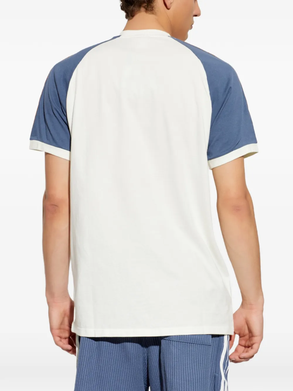 adidas T-shirt met logopatch en raglan mouwen Wit