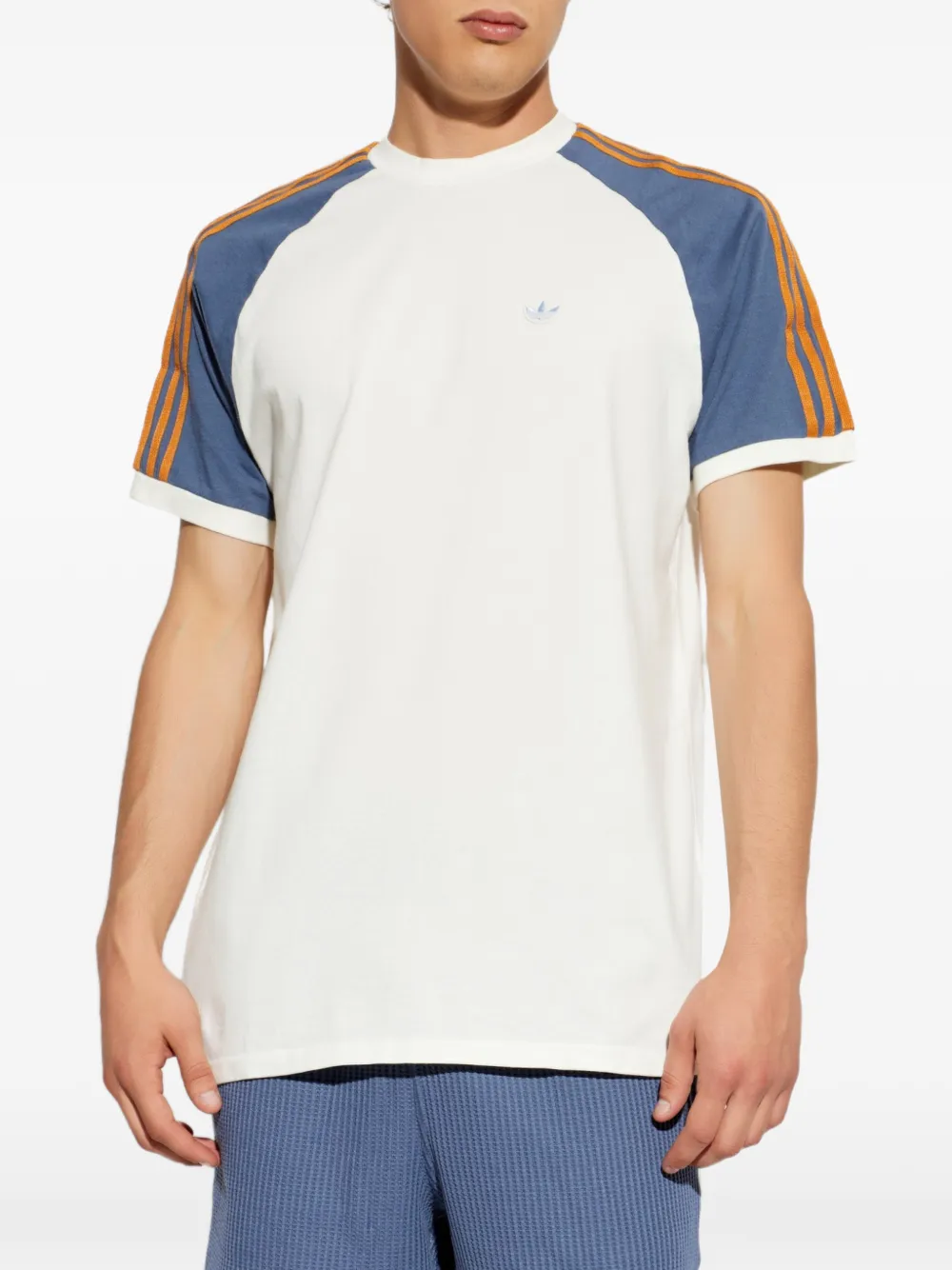 adidas T-shirt met logopatch en raglan mouwen Wit