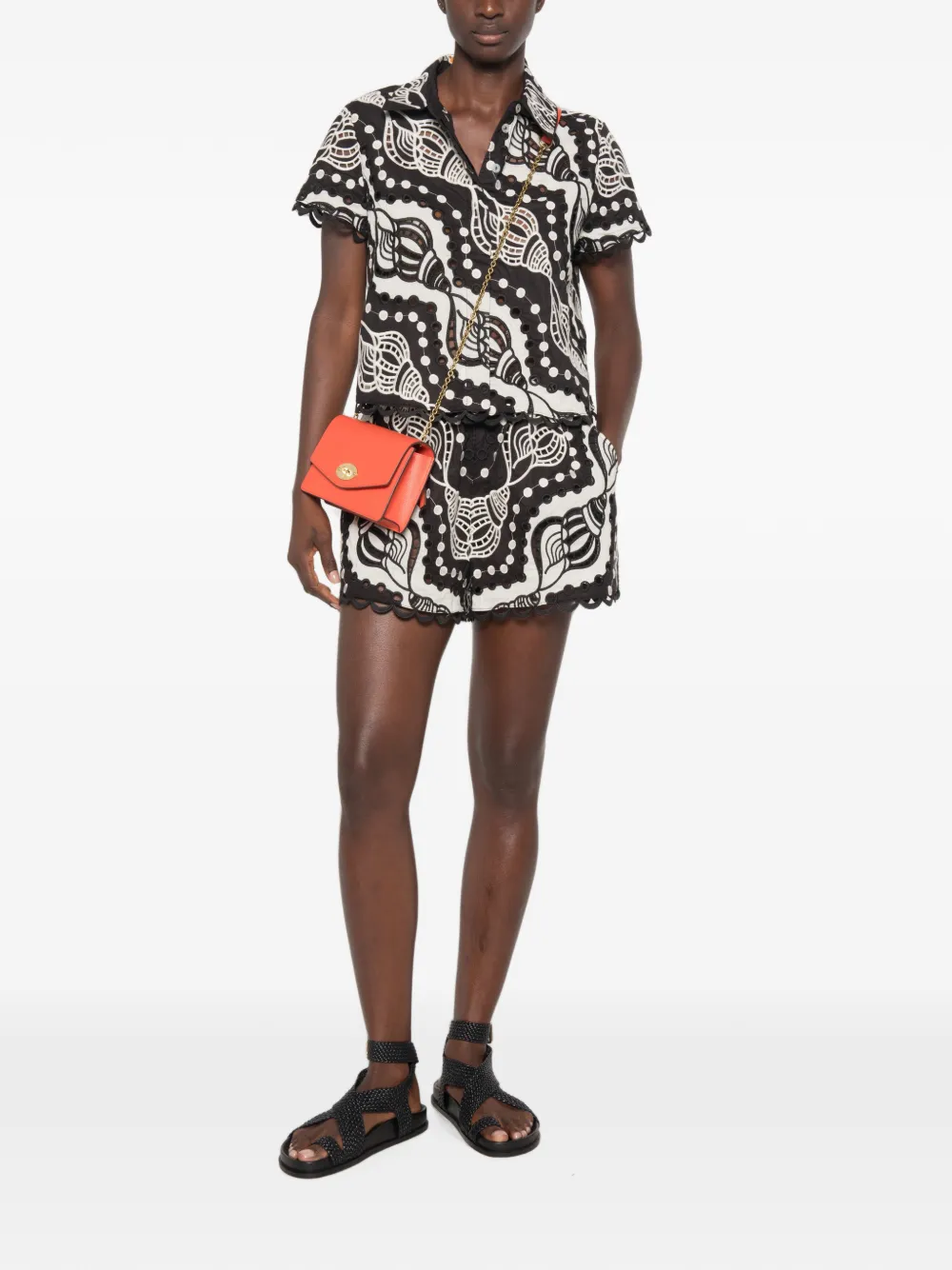 FARM Rio Shorts met gewelfde afwerking en schelpenprint Zwart