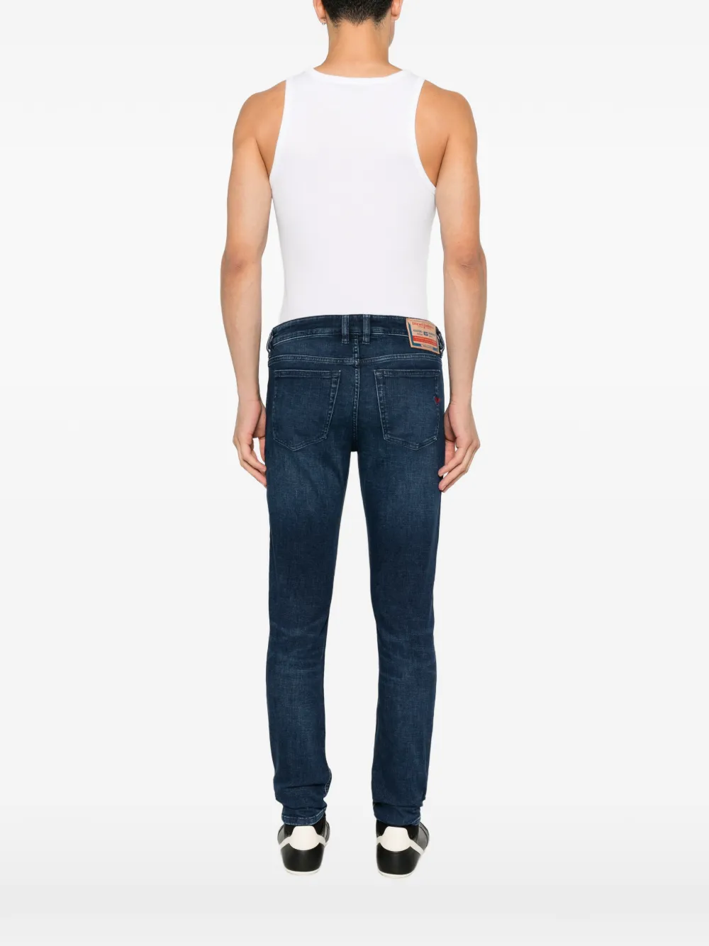 Diesel 1979 Sleenker jeans met logo-patch Blauw