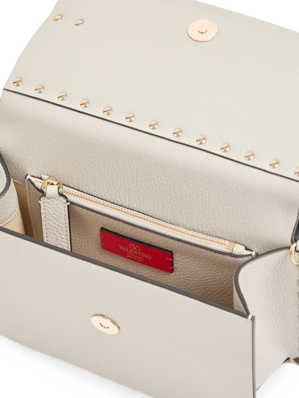 Valentino Garavani Rockstud kleine schoudertas van korrelig leer Beige