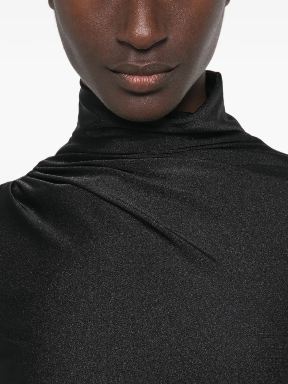 THE ANDAMANE Oleandra mini-jurk met hoge hals en ruches Zwart
