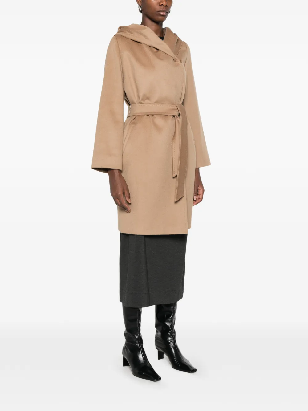 Max Mara Mantel met ceintuur Beige