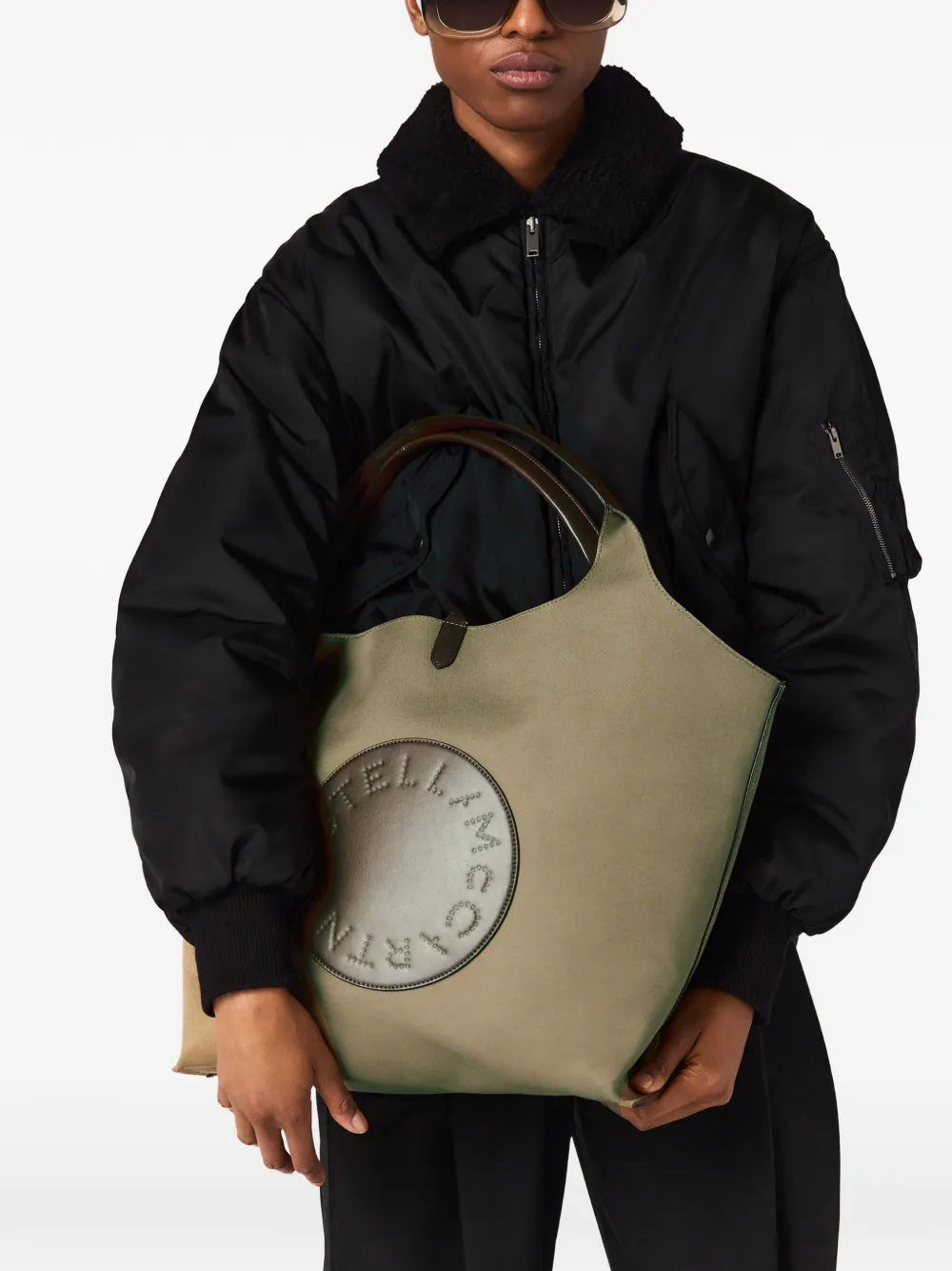 Stella McCartney Shopper met logo-patch Groen