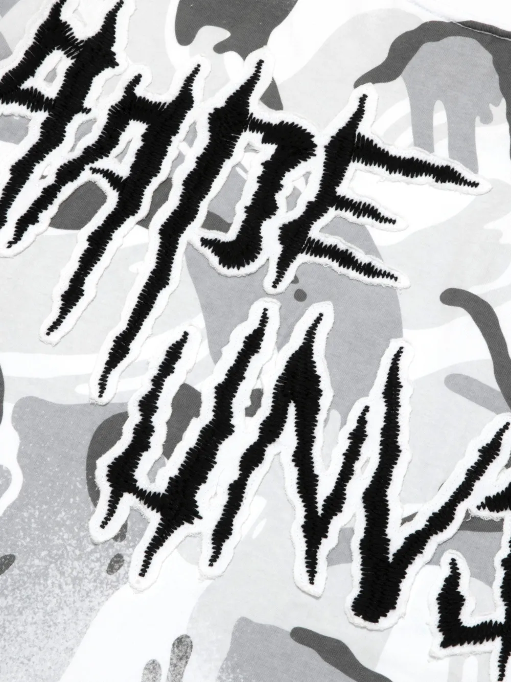 AAPE BY *A BATHING APE T-shirt met camouflageprint en borduurwerk Wit