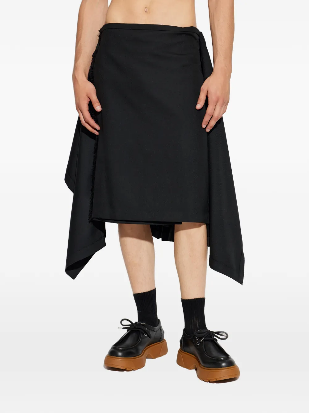 Alexander McQueen asymmetric pleated skirt - Black