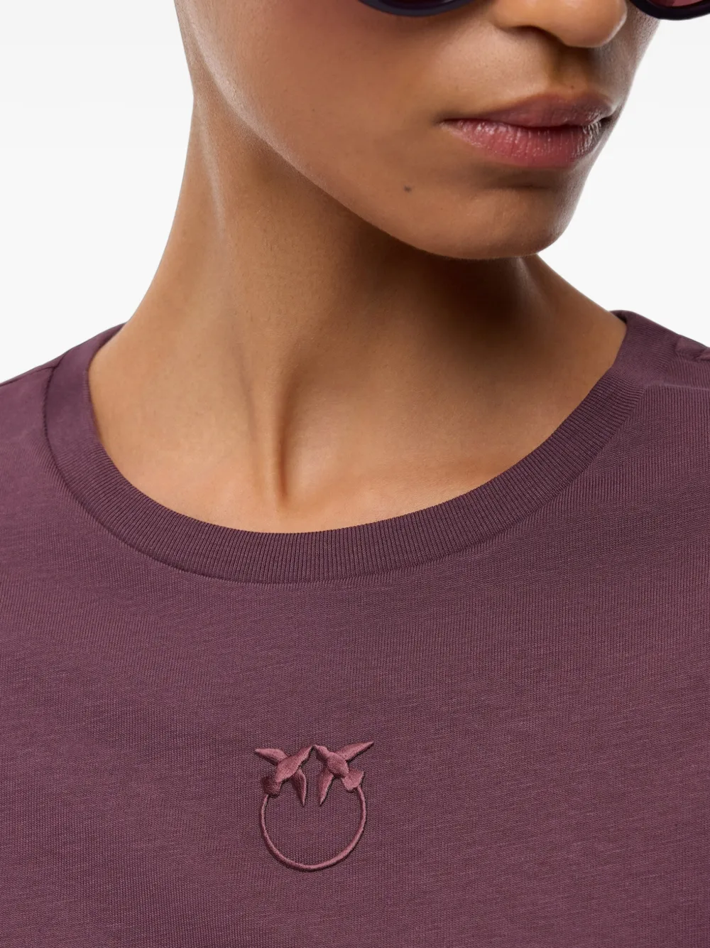 PINKO T-shirt met geborduurde bloemen Rood