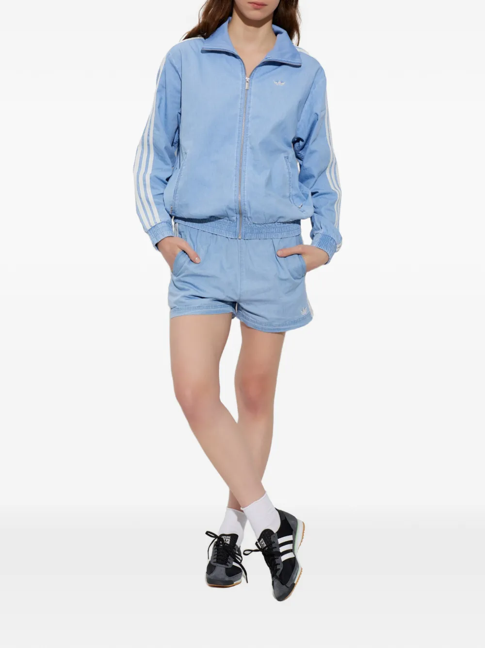 adidas Summer Glow shorts met zijstreep en geborduurd logo Blauw