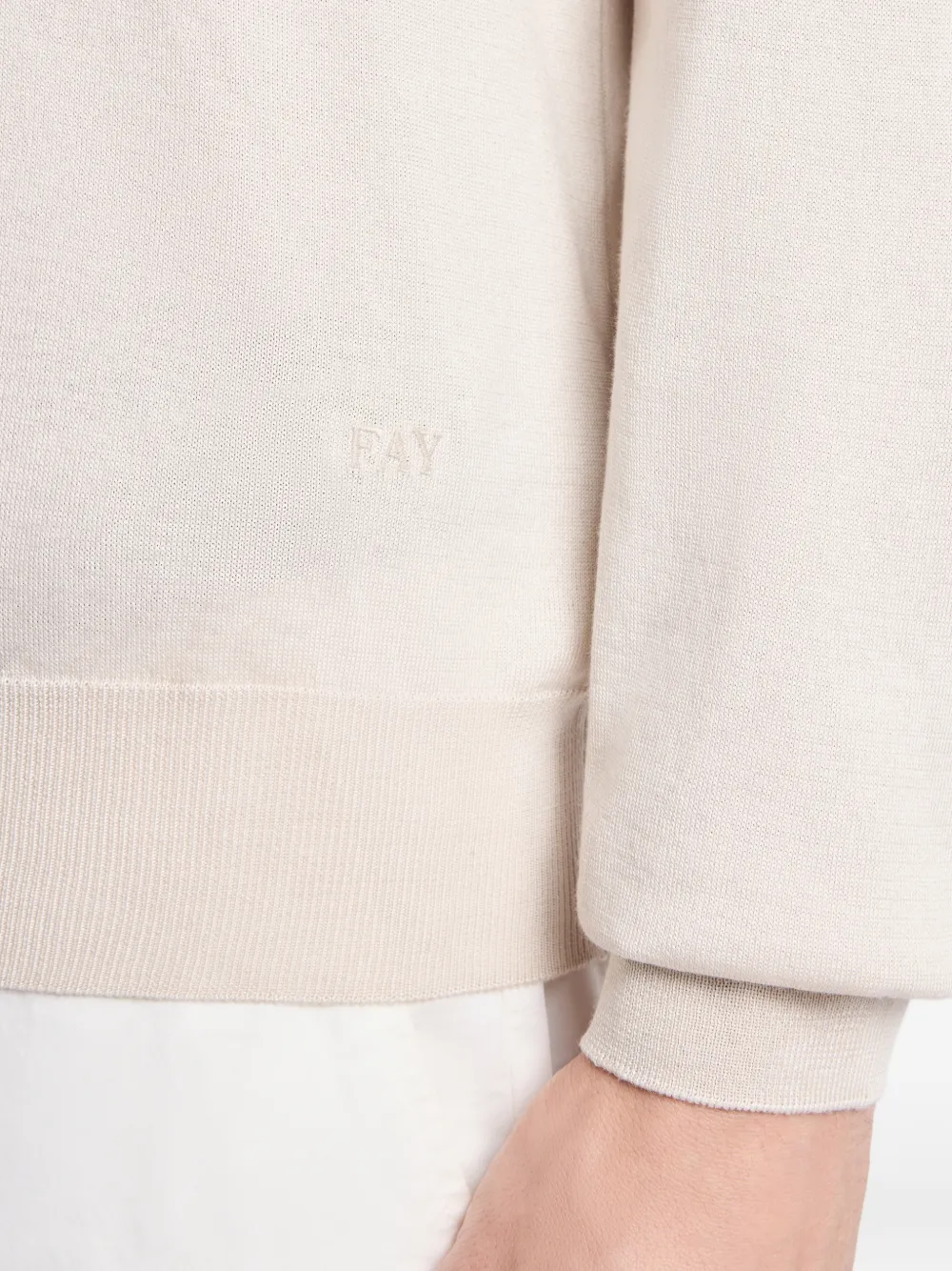 Fay Trui met geborduurd logo en ronde hals Beige